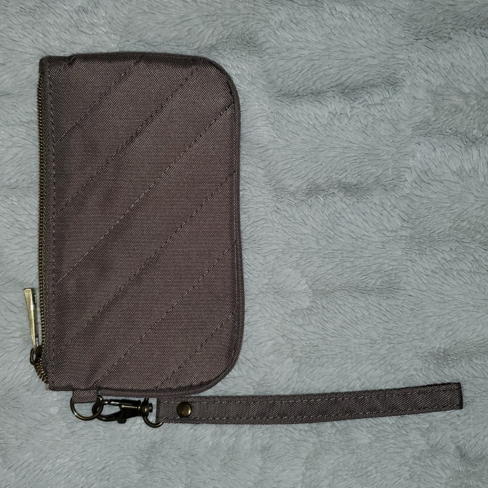 Travelon Wristlet